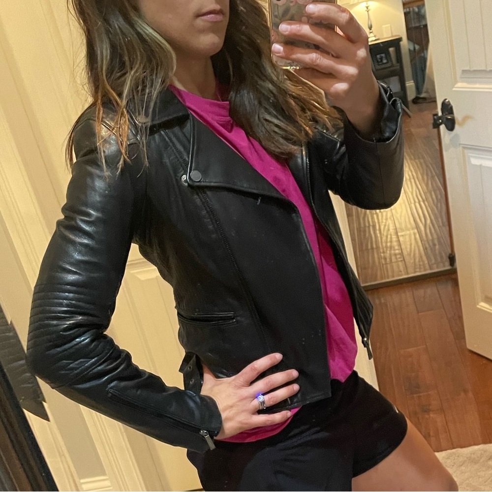 Adorable BCBG MOTO leather jacket